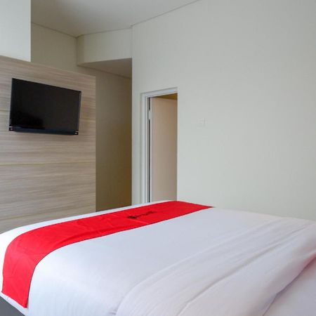 Hotel Reddoorz Near Exit Tol Banyumanik 2 Srondolwetan Exterior foto